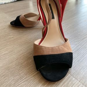 White House Black Market Maya Auburn Heels 8.5